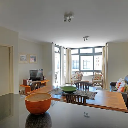 Surferscorner Self Catering Apartments Muizenberg Exterior photo