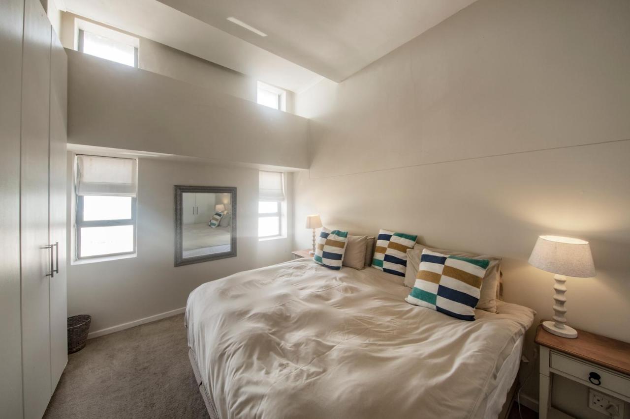 Surferscorner Self Catering Muizenberg